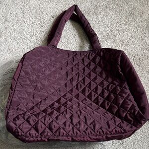 DSW Quilted Tote Bag in Plum